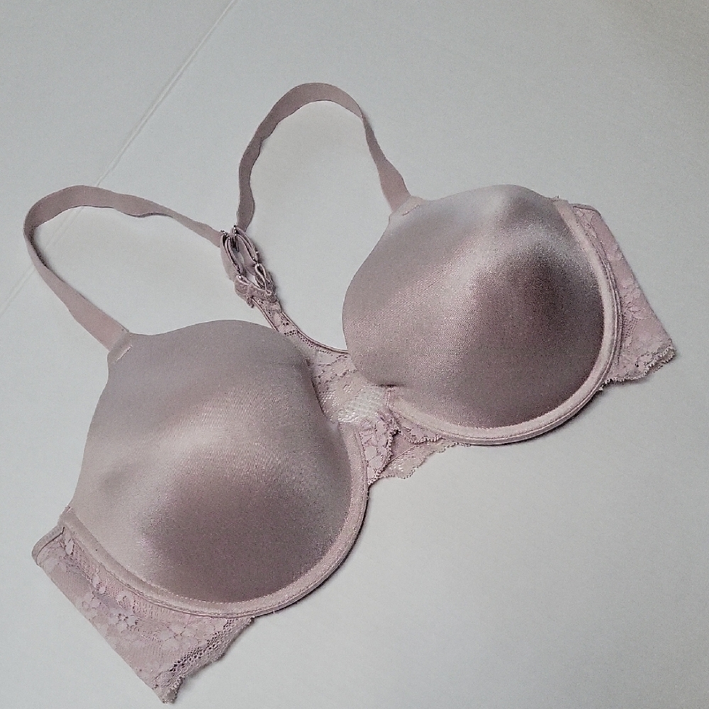 Maidenform Satin Lace Bra in Light Pink